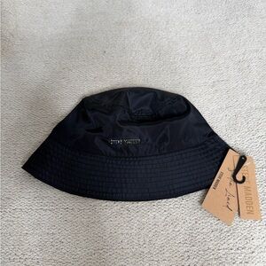 Steve Madden Classic Black Bucket Hat